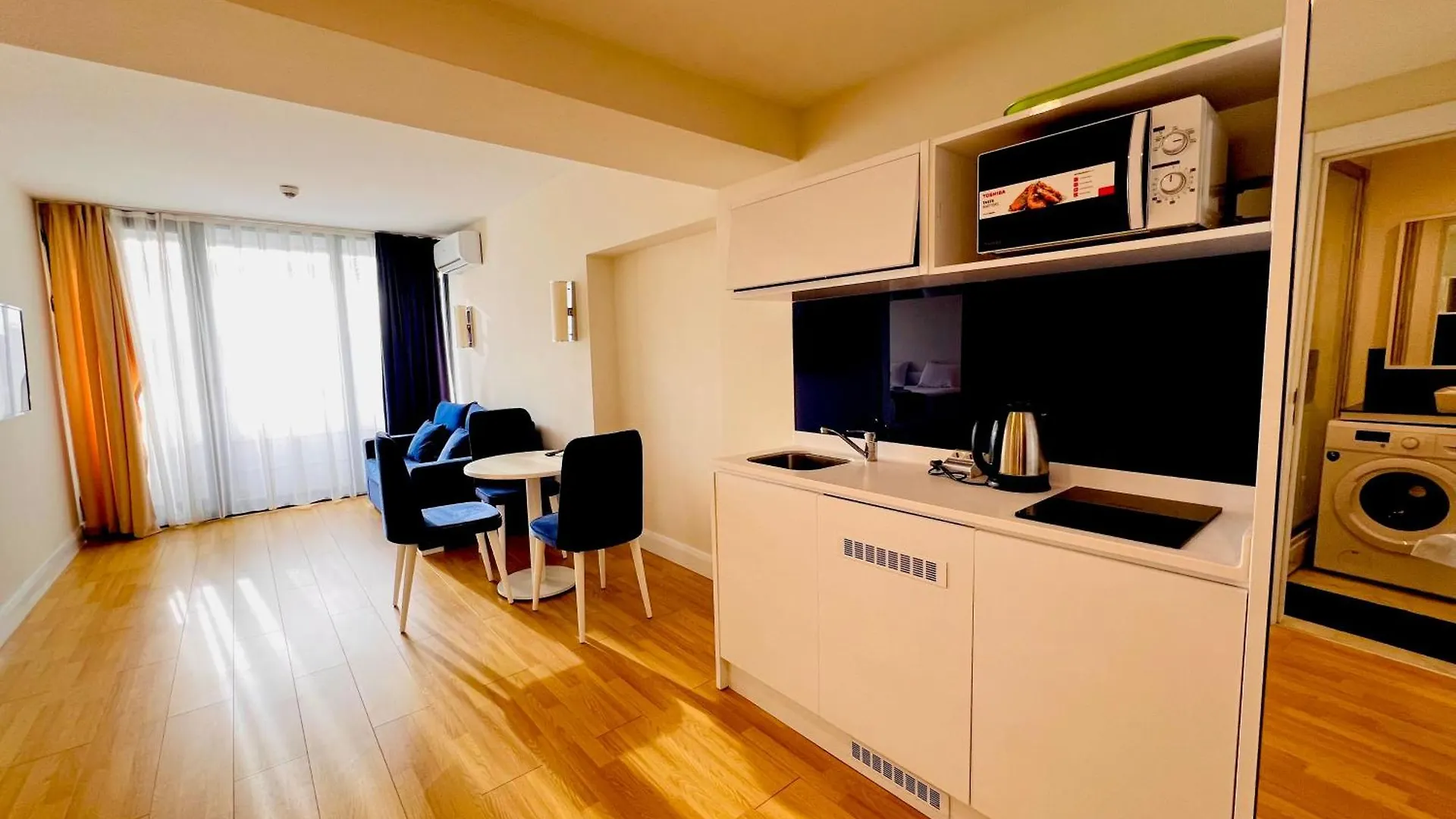 Orbi City Aparthotel Sea View Batum 5*,  Gürcistan