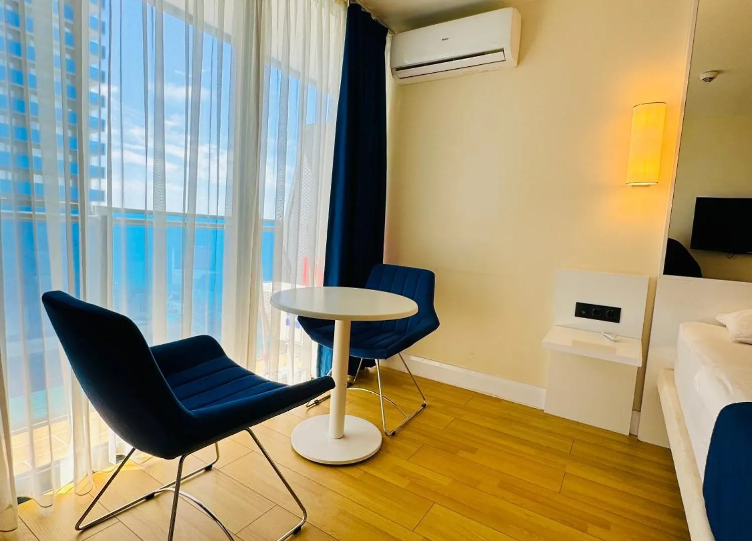 Orbi City Aparthotel Sea View Batum Daire