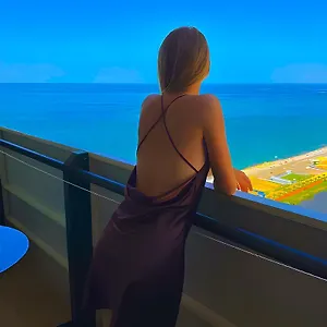 Beachfront City Center Orbi City Апартаменты